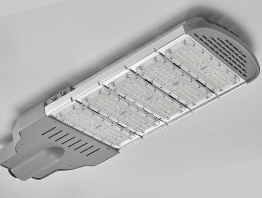 IP66 Waterproof LED Street Light Streamline Shape Anti Surge Protection